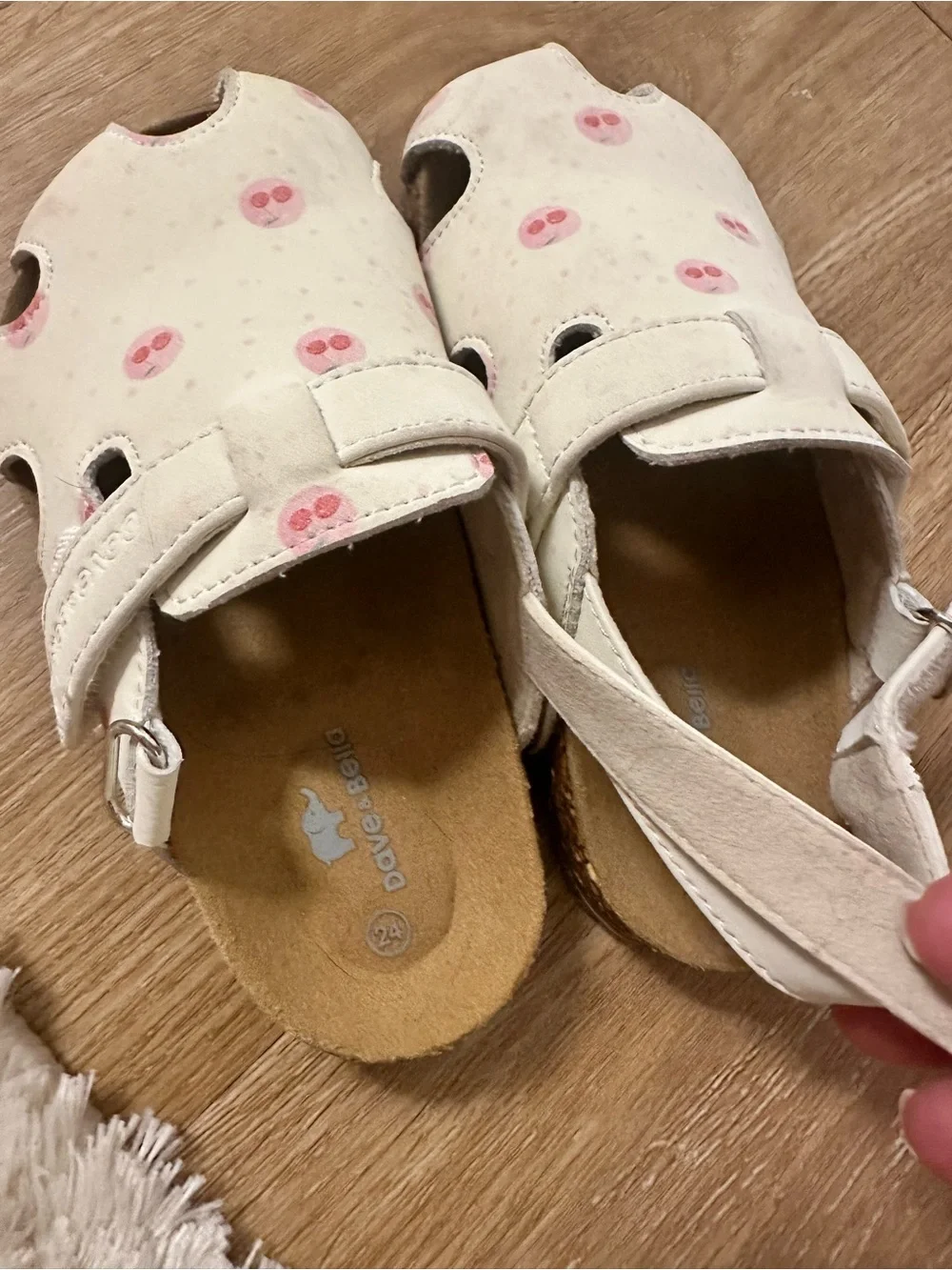 Childrens White Sandals with Pink Dot Accents